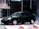 Daewoo Nubira (KLAJ) 1 покоління, рестайлінг, хэтчбек 5 дв. (1999 - 2002)