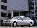 Mercedes-Benz E-Class (V124) 1 покоління, рестайлінг, седан (1993 - 1995)