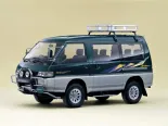 Mitsubishi Delica (P03W, P04W, P24W, P05W, P25W, P35W, P15W) 3 покоління, рестайлінг, мінівен (1990 - 1997)