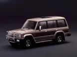 Mitsubishi Pajero (L146GW, L049GV, L049GW, L146GWG, L149GW, L149GWG) 1 покоління, джип suv 5 дв. (1981 - 1990)