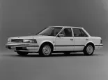 Nissan Bluebird Maxima (PU11) 2 покоління, седан (1984 - 1985)