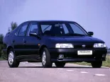 Nissan Primera (P10) 1 покоління, лифтбек (1990 - 1996)