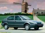 Renault 19 (B532,  B53P, B533, B534,  B53J, B53B, B53C, B53D, B53K) 1 покоління, хэтчбек 5 дв. (1988 - 1992)