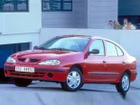 Renault Megane (LA04,  LA11,  LA0B,  LA1C,  LA1J, LA05,  LA1F, LA06,  LA12,  LA1A,  LA1M,  LA1R, LA07, LA08,  LA0N, LA0A,  LA0U, LA0D,  LA1H,  LA0W,  LA10, LA0E,  LA0V, LA0G, LA1U) 1 покоління, рестайлінг, седан (1999 - 2002)