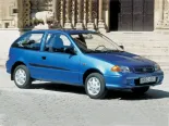 Suzuki Swift (SF310) 2 покоління, 2-й рестайлінг, хэтчбек 3 дв. (2000 - 2004)