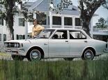 Toyota Corona (RT81, RT84) 4 покоління, 2-й рестайлінг, седан (1972 - 1973)