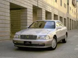 Toyota Crown Majesta (JZS147, JZS149, UZS141, UZS143, UZS145, UZS147) 1 покоління, рестайлінг, седан (1993 - 1995)