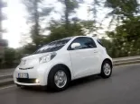 Toyota iQ 1 покоління, хэтчбек 3 дв. (2009 - 2014)