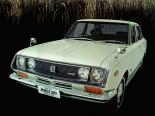 Toyota Mark II (RT61, RT62) 1 покоління, рестайлінг, седан (1970 - 1971)