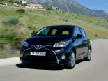 Toyota Yaris (KSP130, NHP130, NLP130, NSP130) 3 покоління, рестайлінг, хэтчбек 5 дв., гібрид (2014 - 2017)