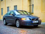 Volvo S60 (RS,  RH) 1 покоління, рестайлінг, седан (2004 - 2010)